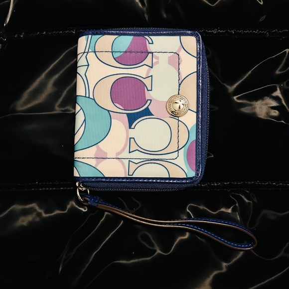 Coach Kyra scarf print backpack - Picture 3 of 4